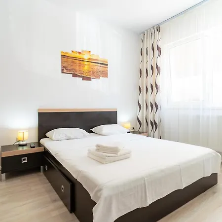 Apartament Tudor * Navodari