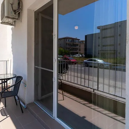 Apartament Tudor Apartment Navodari